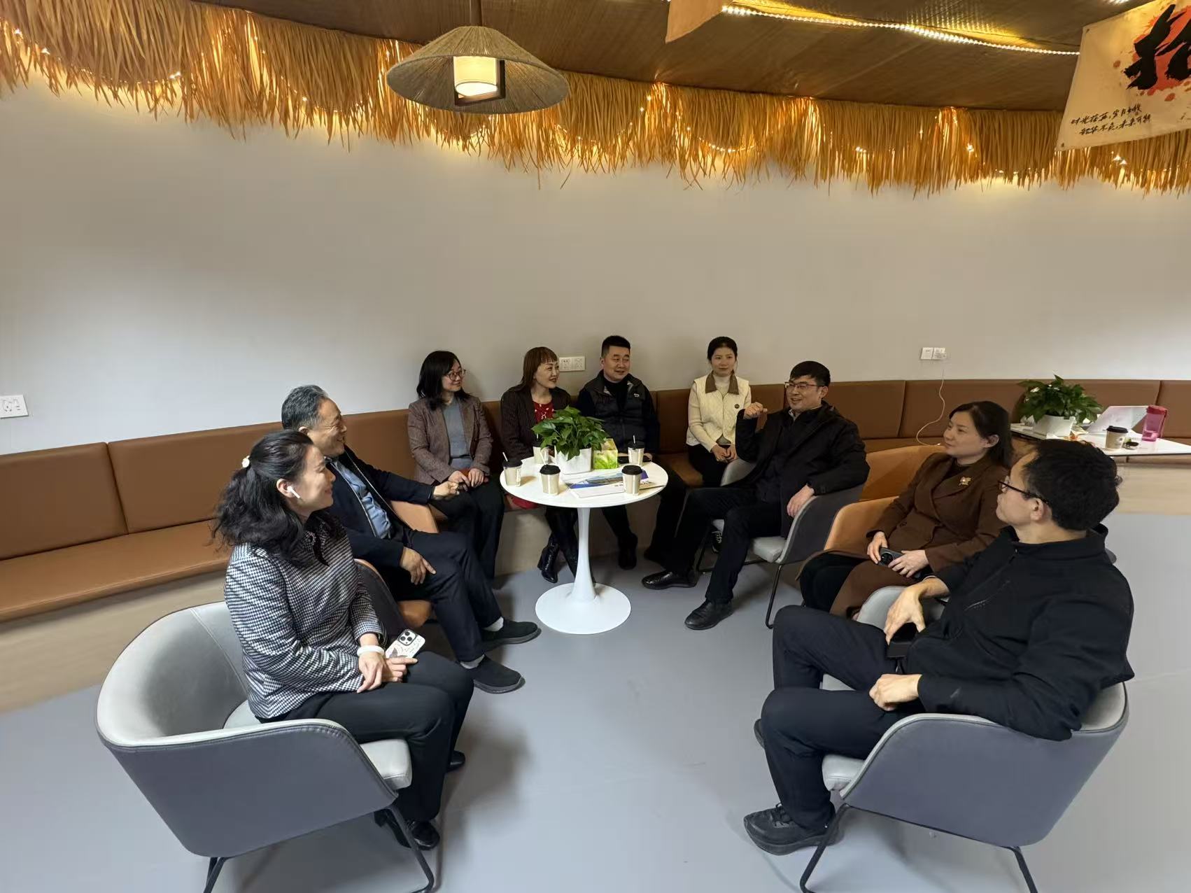 1217166ec65057ef3e81991ba75566d6.jpg 1217166ec65057ef3e81991ba75566d6.jpg